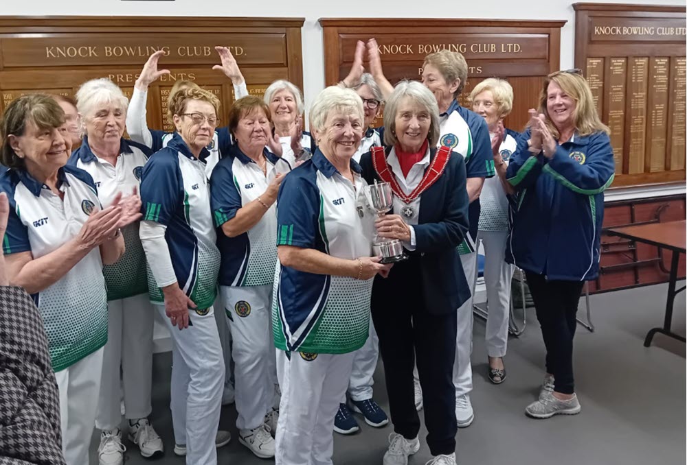 NIWPGL President Nan McBride MBE and Falls Stylux Cup Runner Up